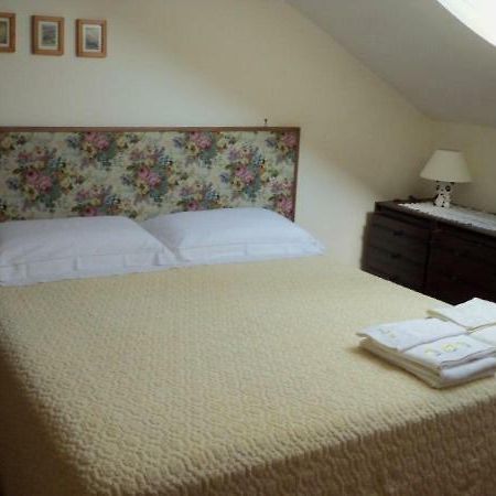B&B Carlo Terzo San Nicola La Strada Екстериор снимка