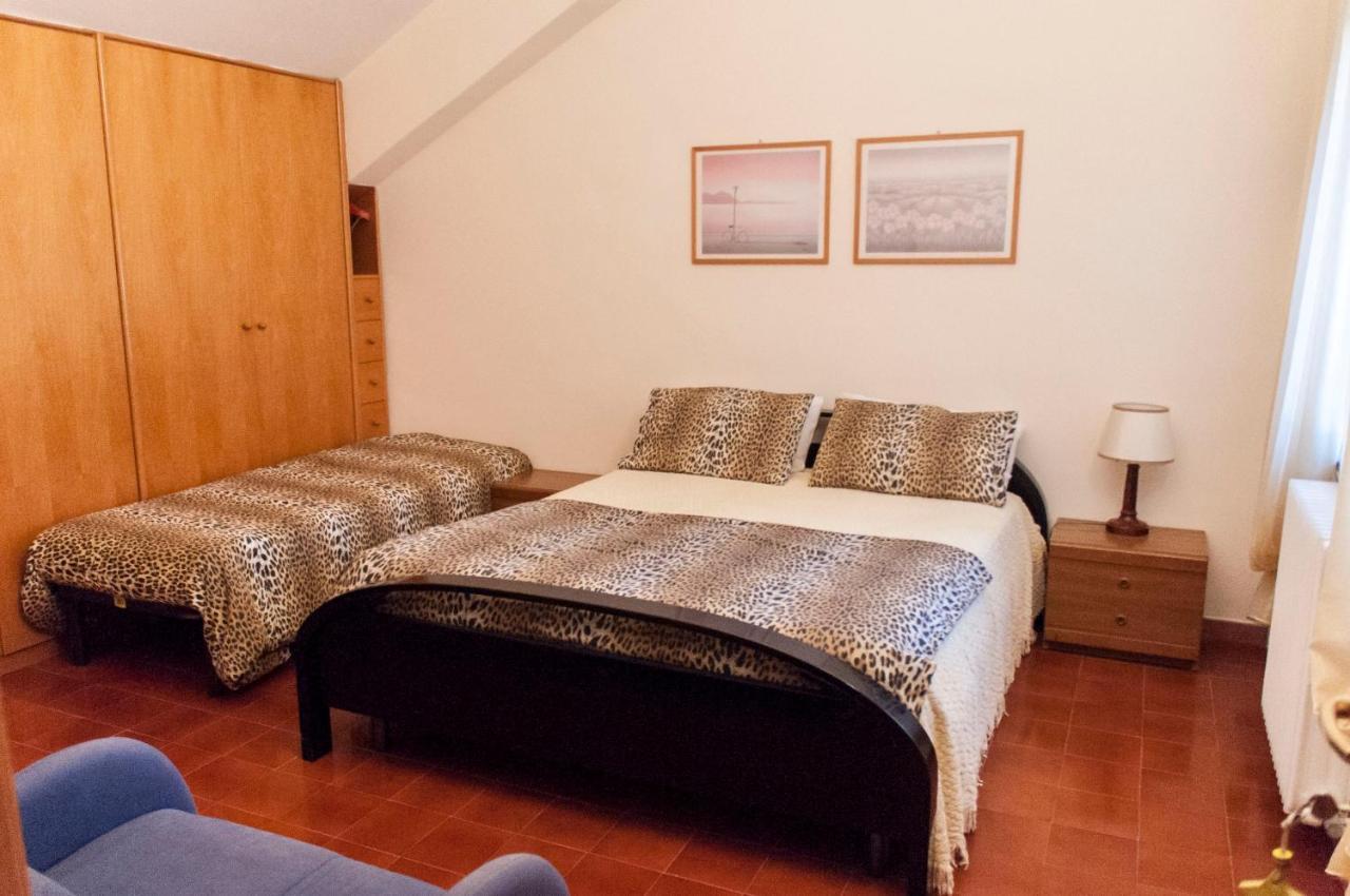 B&B Carlo Terzo San Nicola La Strada Екстериор снимка